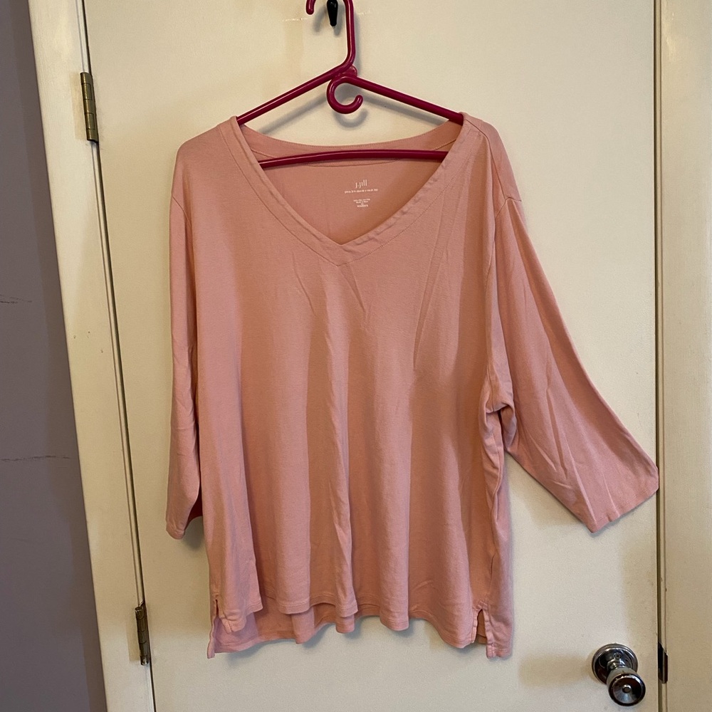 -CLOSET CLEARANCE PRICE DROP! Pima 3/4 sleeve v-neck top